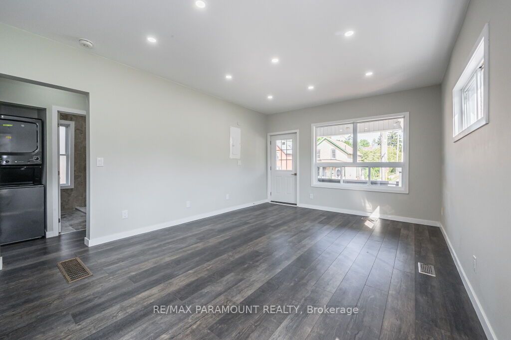 103 Peter Street, #Ground