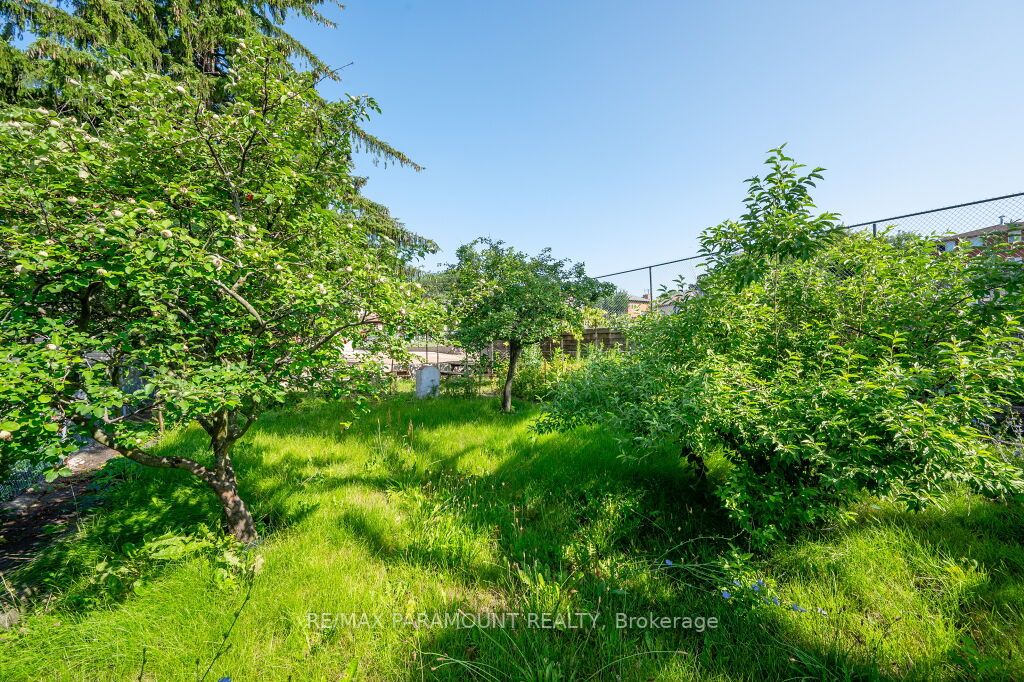 103 Peter Street, #Ground