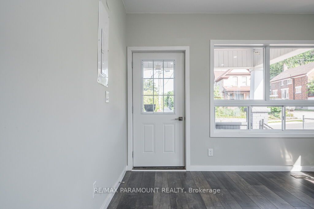 103 Peter Street, #Ground