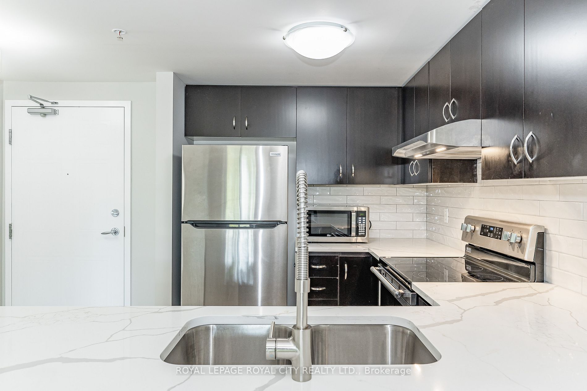 43 Goodwin Dr, #111
