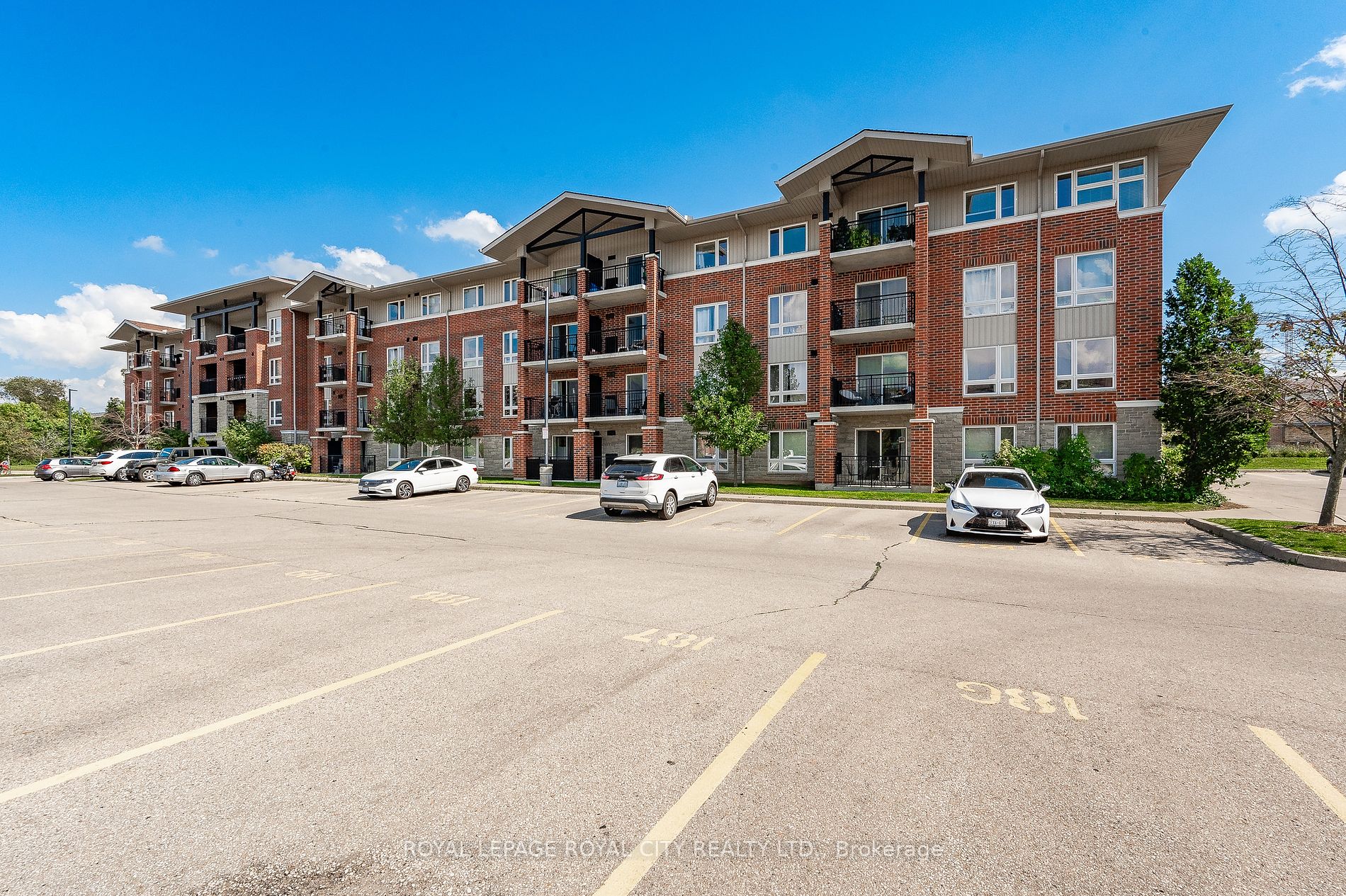 43 Goodwin Dr, #111