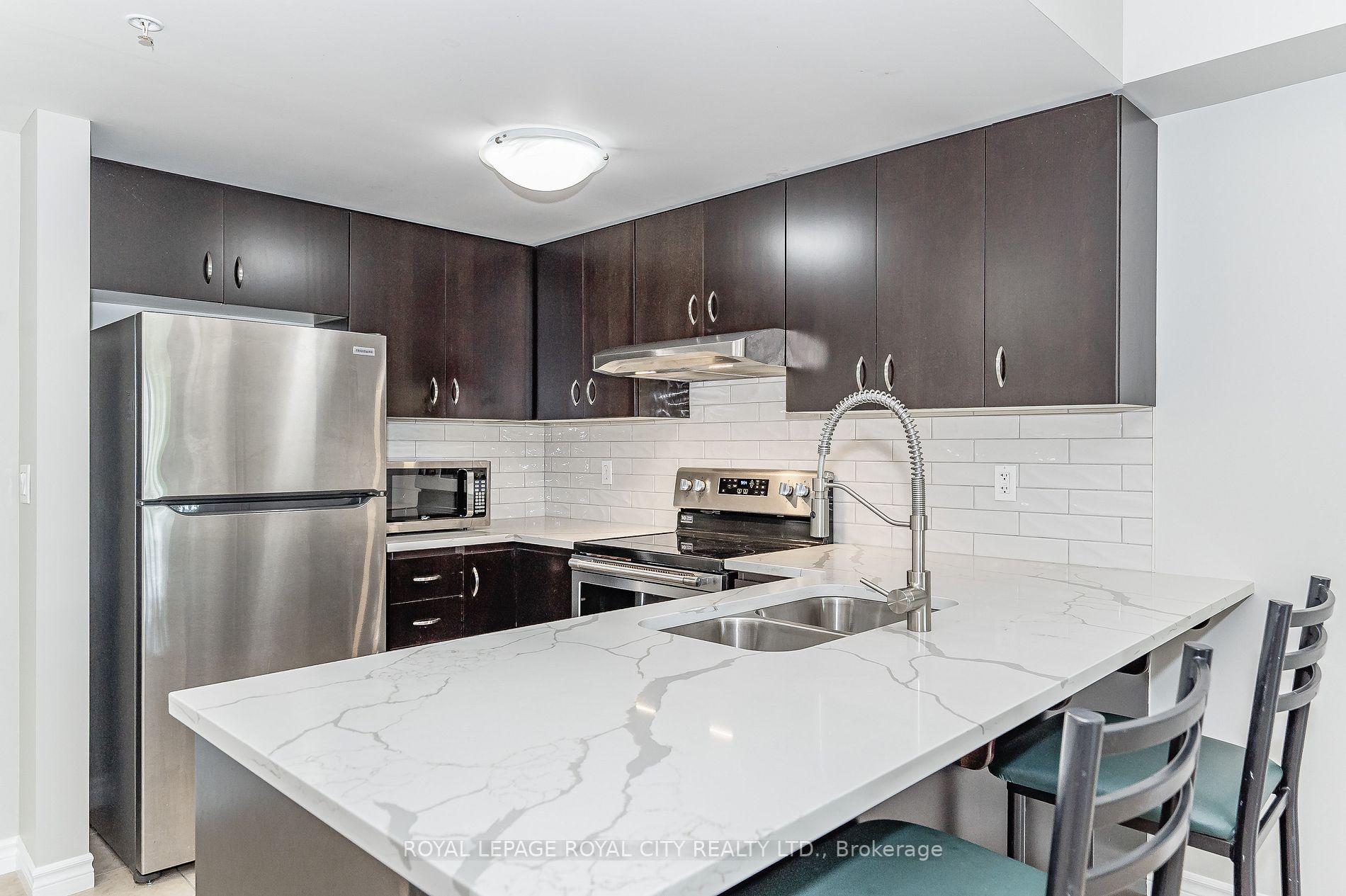 43 Goodwin Dr, #111