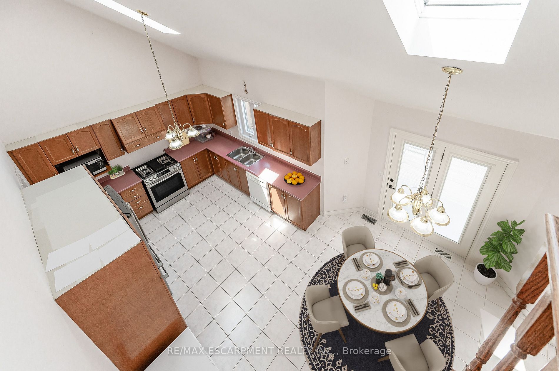 211 Gatestone Dr
