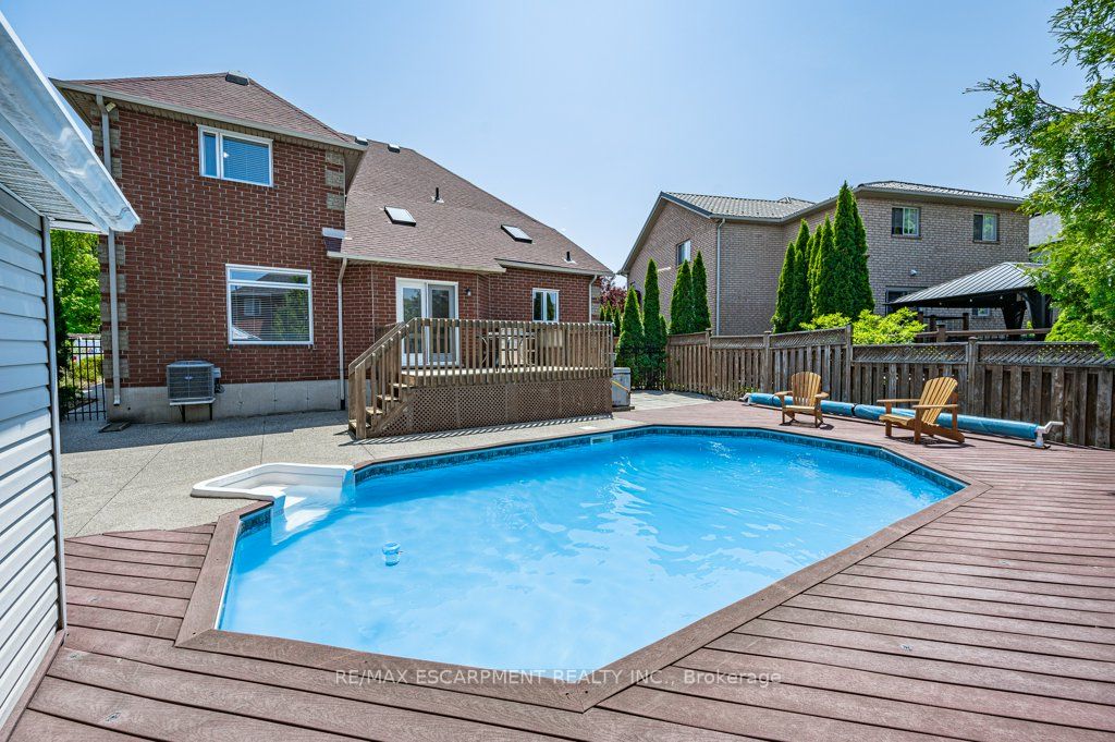 211 Gatestone Dr