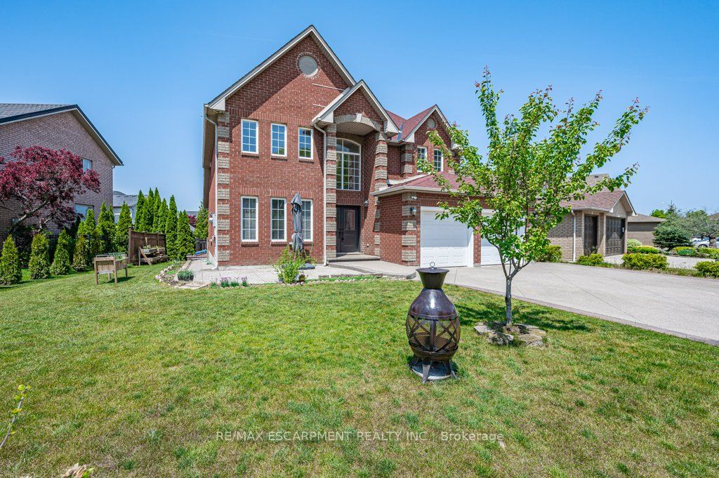 211 Gatestone Dr