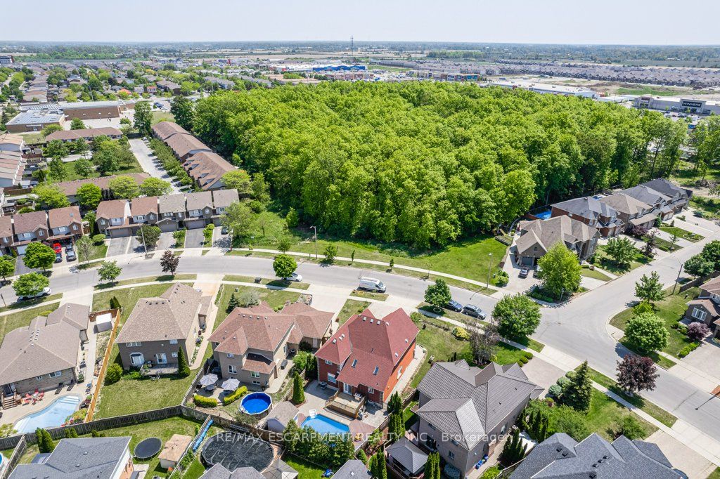211 Gatestone Dr