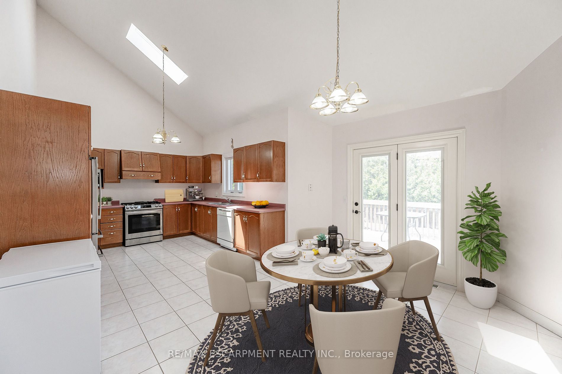 211 Gatestone Dr