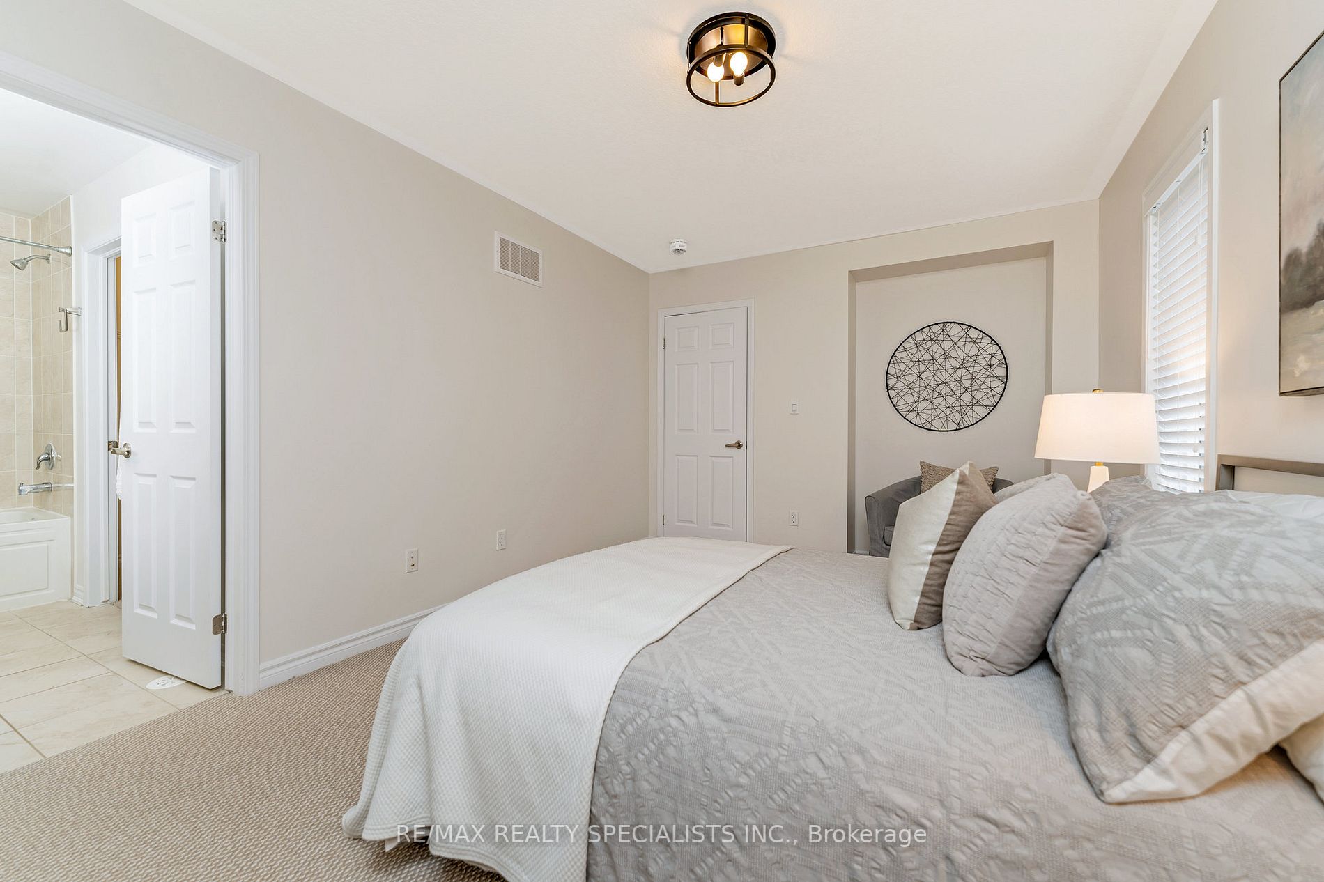 Listing X6800292 - Large Photo # 23