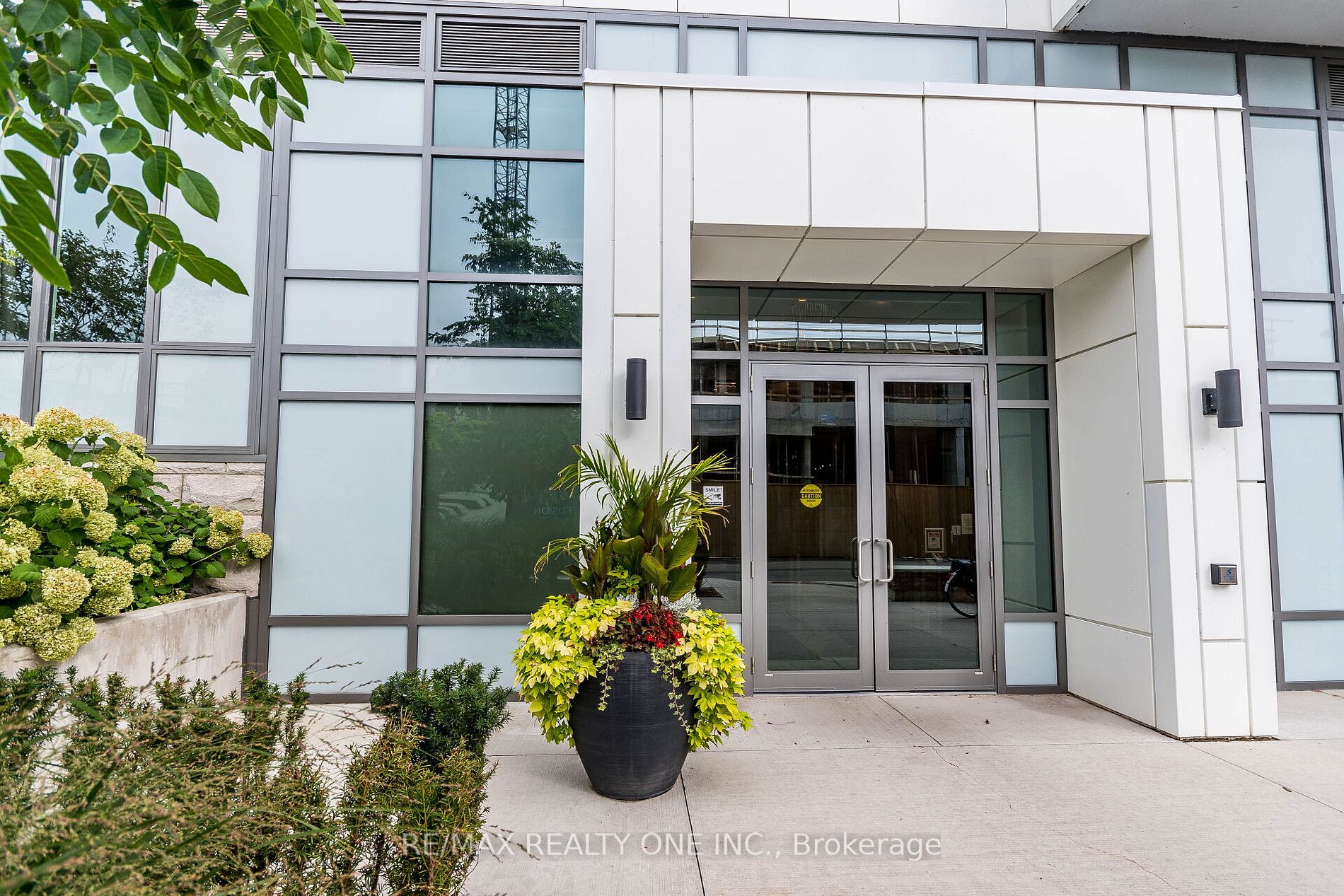 73 Arthur St S, #311