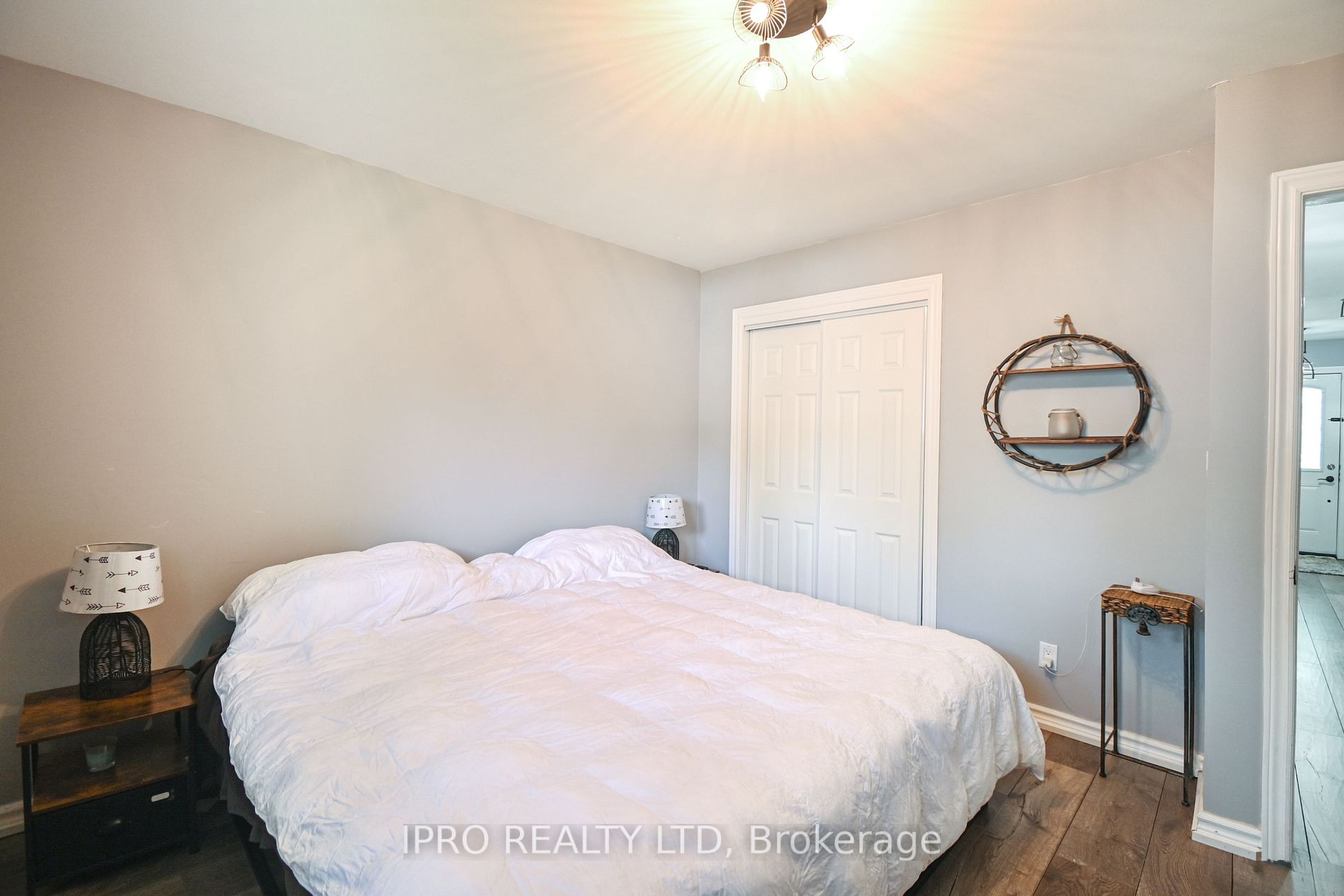 3106 Chipman Crescent