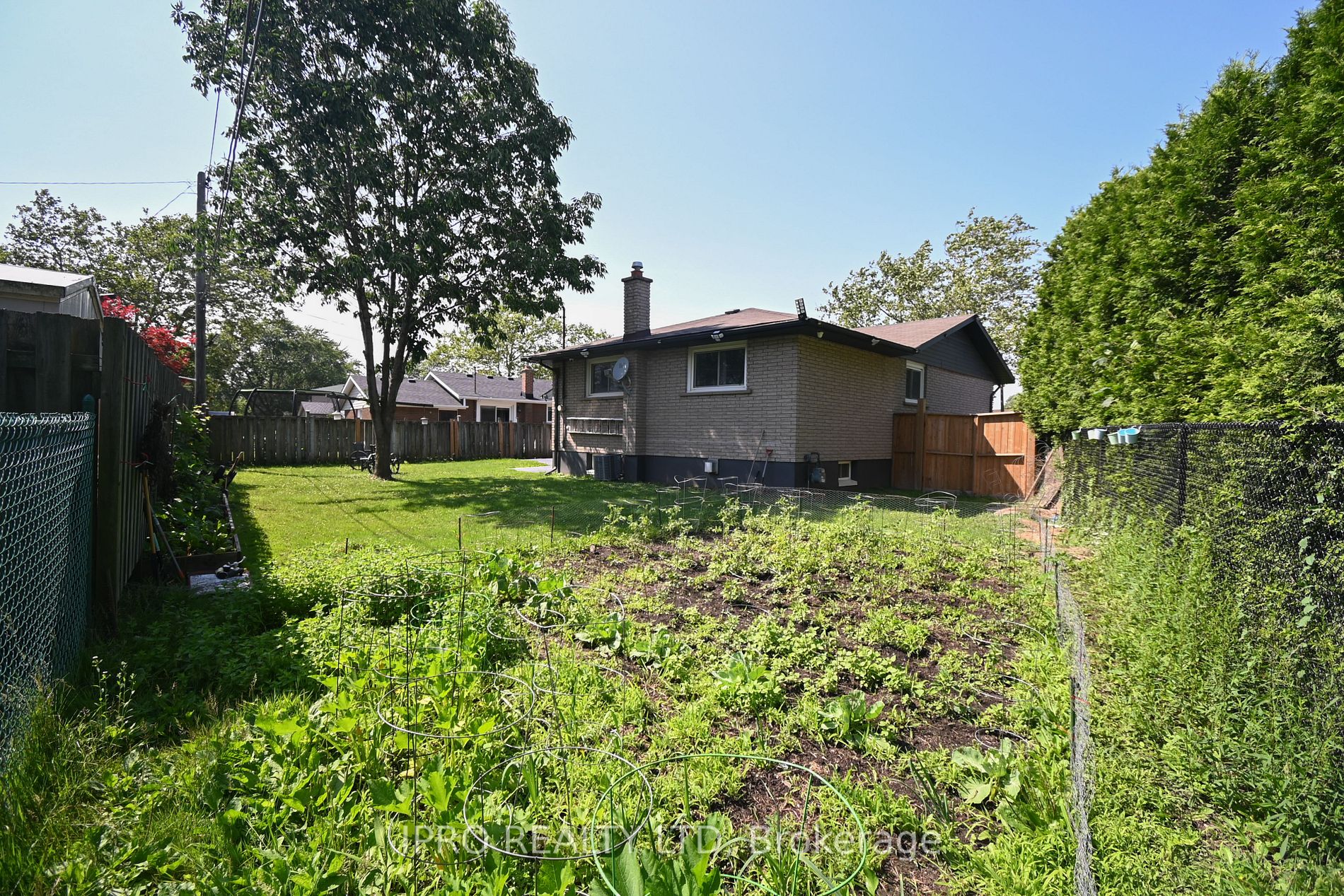 3106 Chipman Crescent