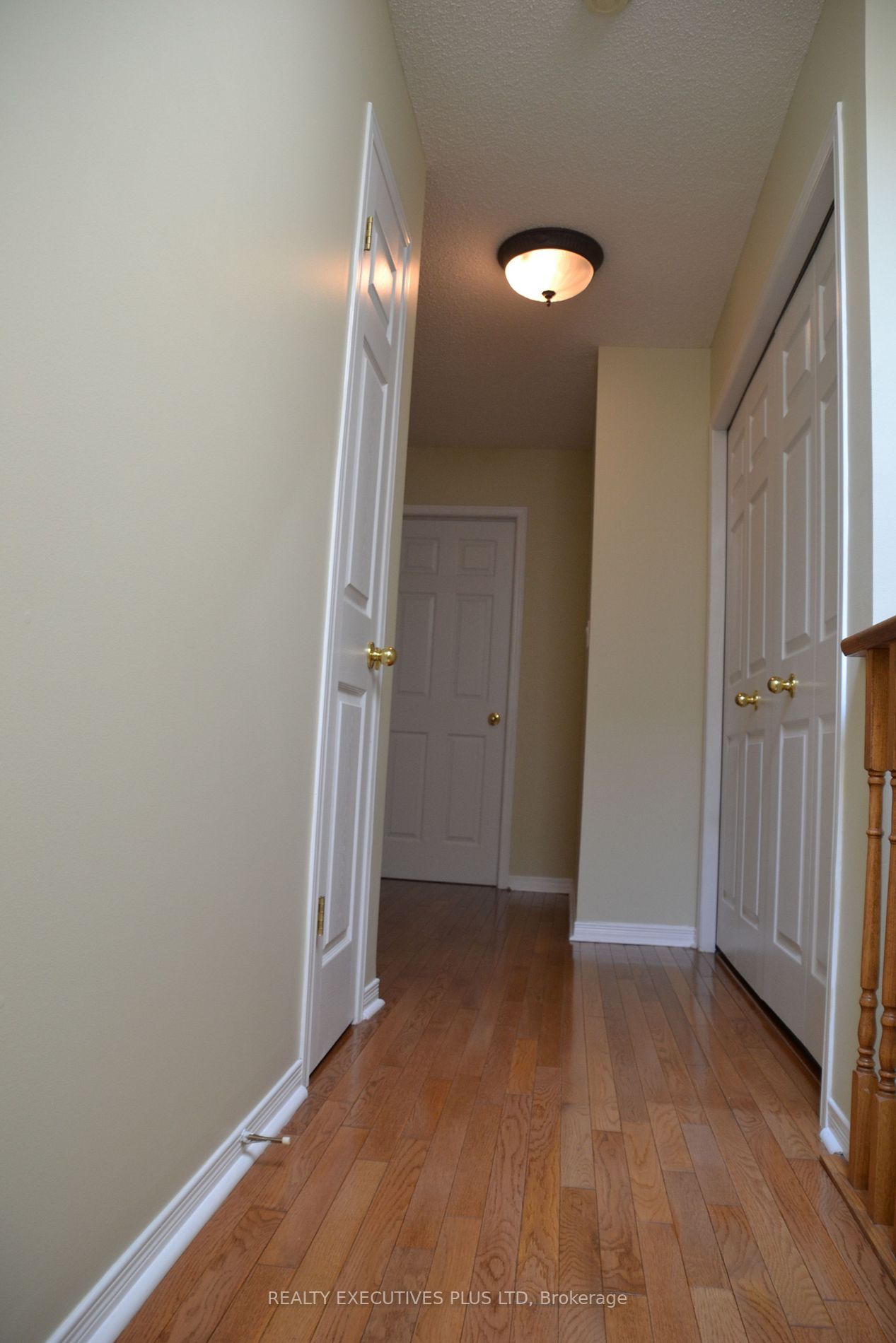 119 Frances Ave W