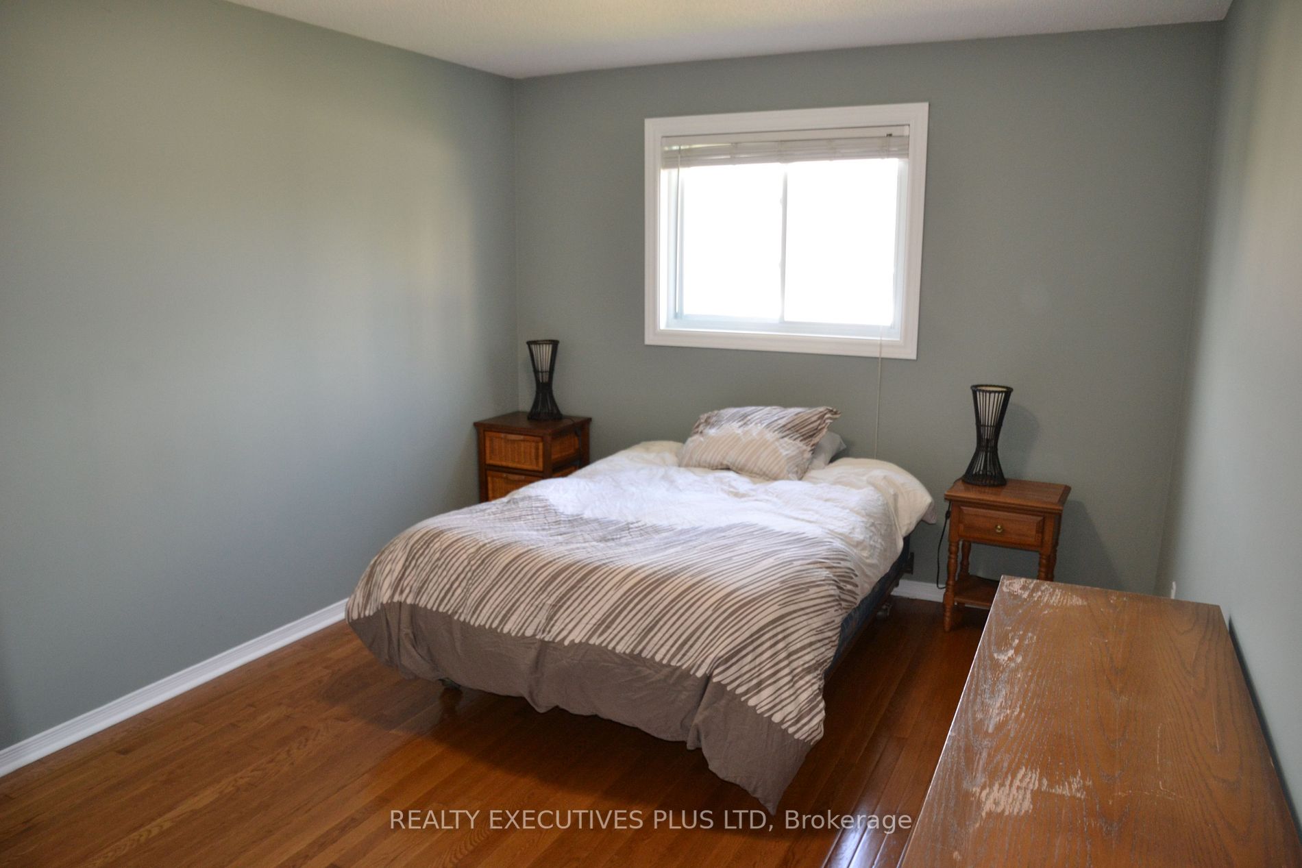 119 Frances Ave W