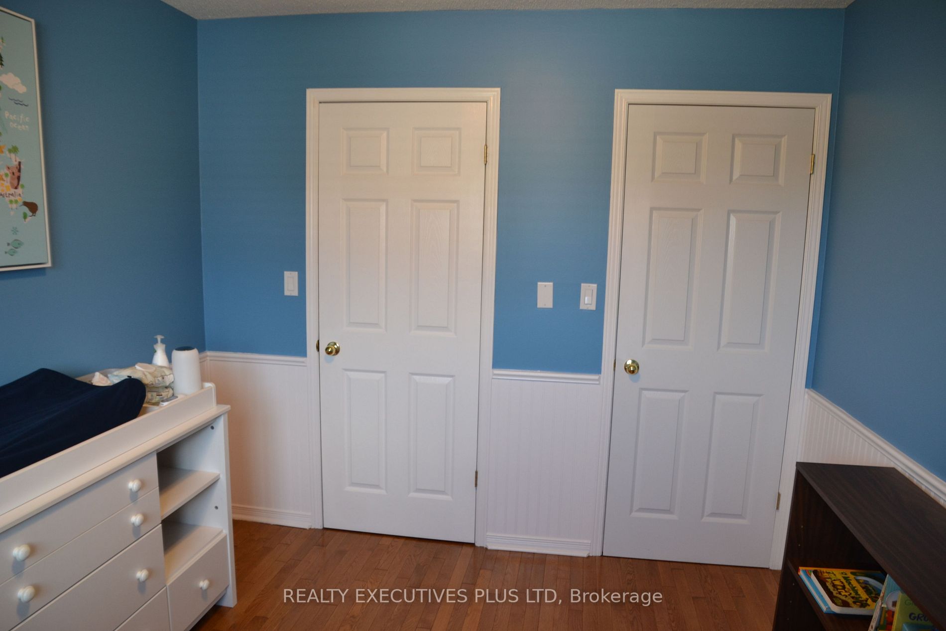 119 Frances Ave W