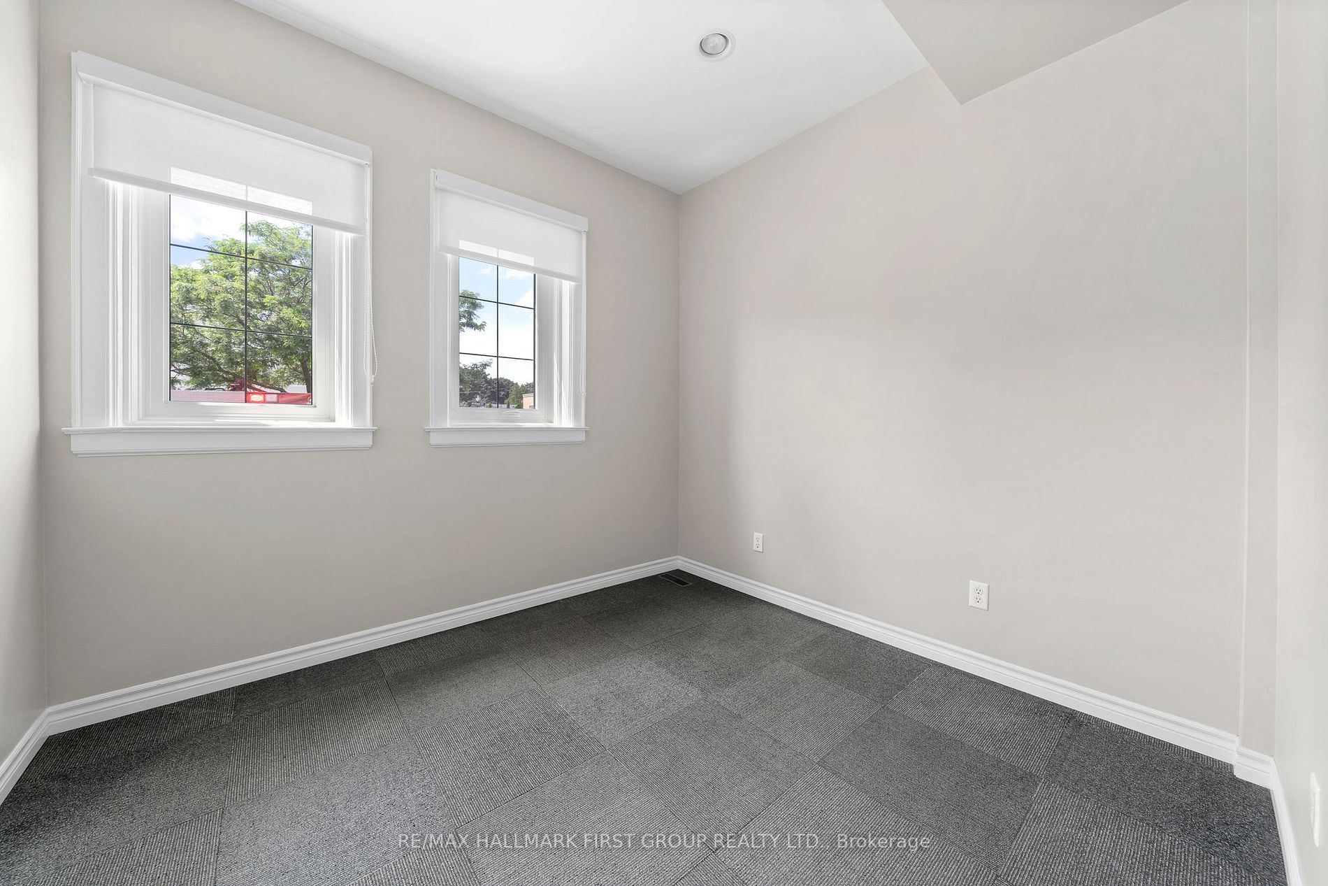 304 Division St