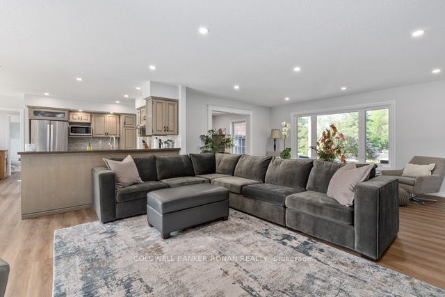 18 Greenwood Crescent