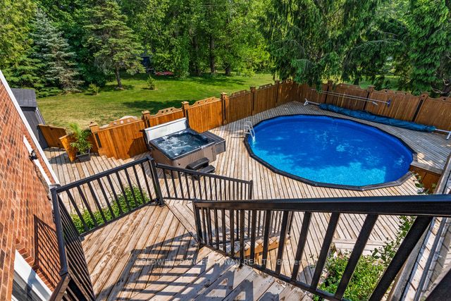18 Greenwood Crescent