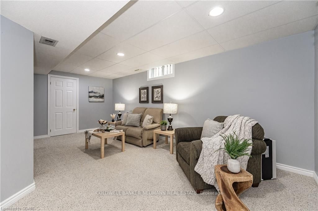 45 Candlewood Drive