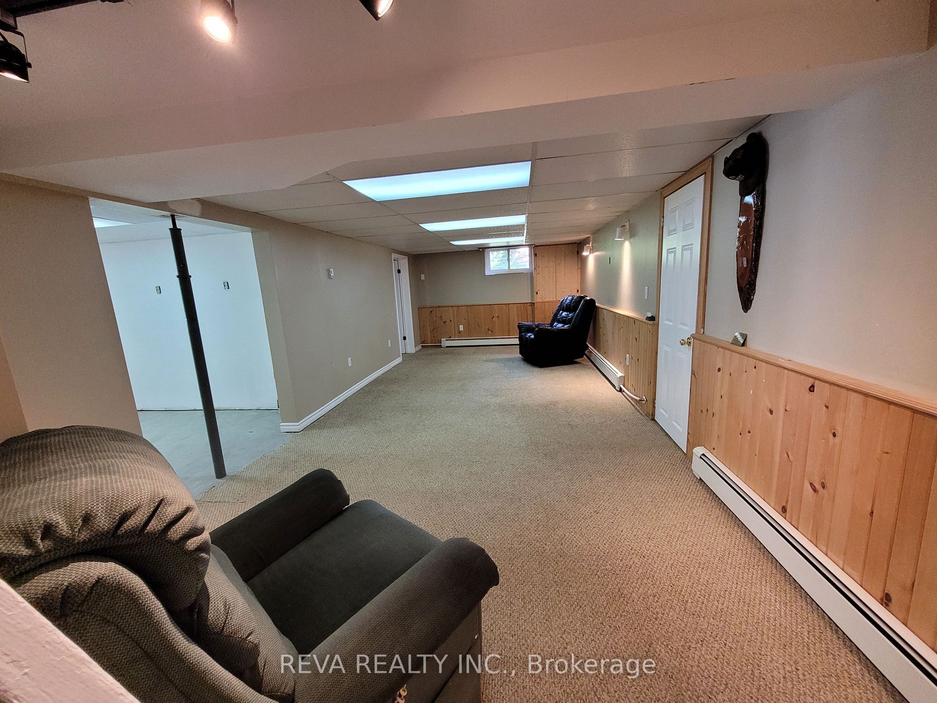 8318 Dale Rd