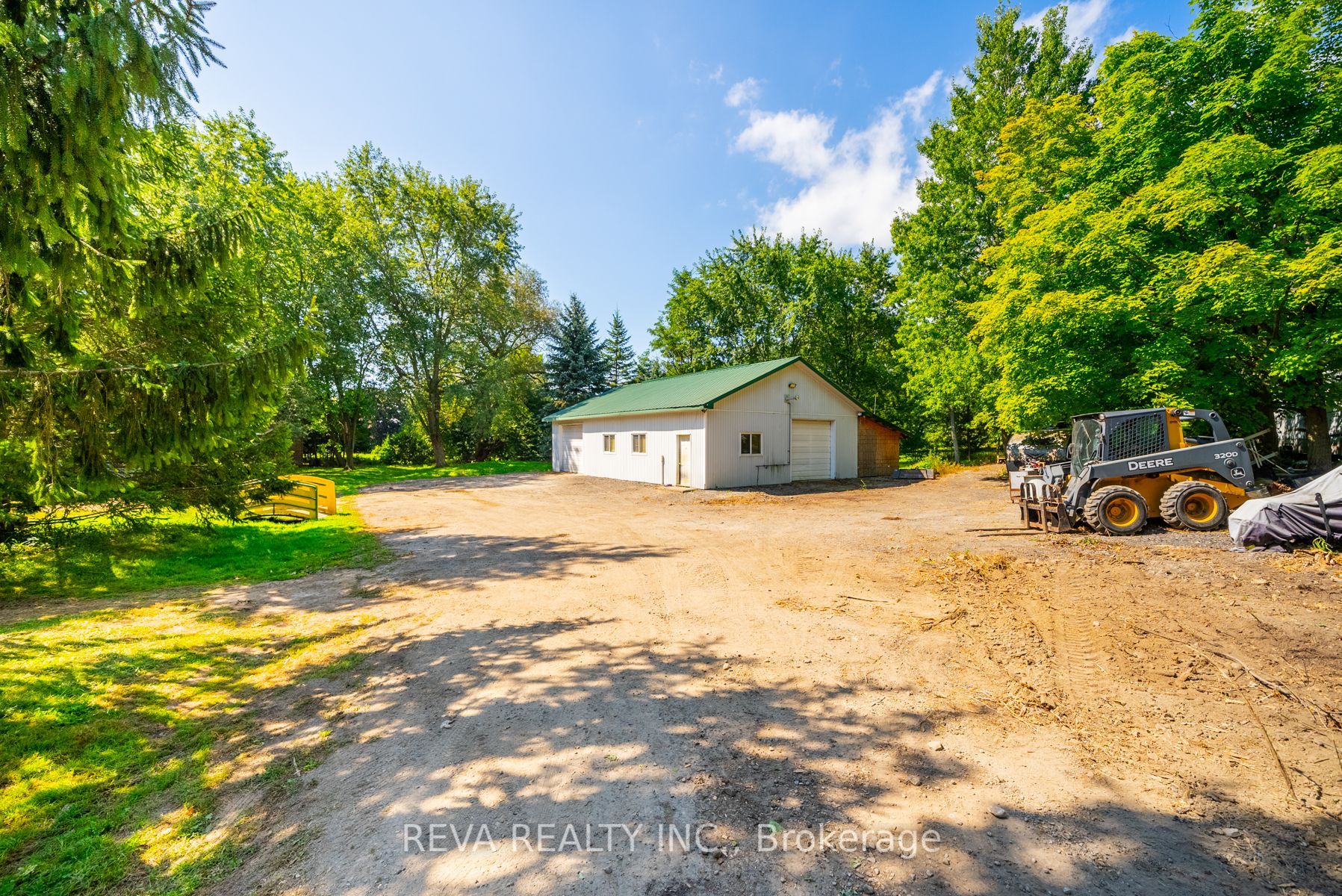 8318 Dale Rd