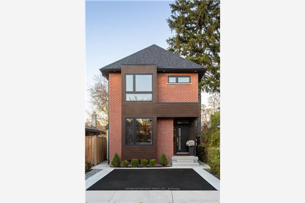 132 Canada St, Hamilton