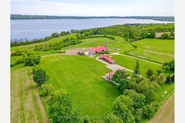 733 County Rd 2 Rd, Otonabee-South Monaghan
