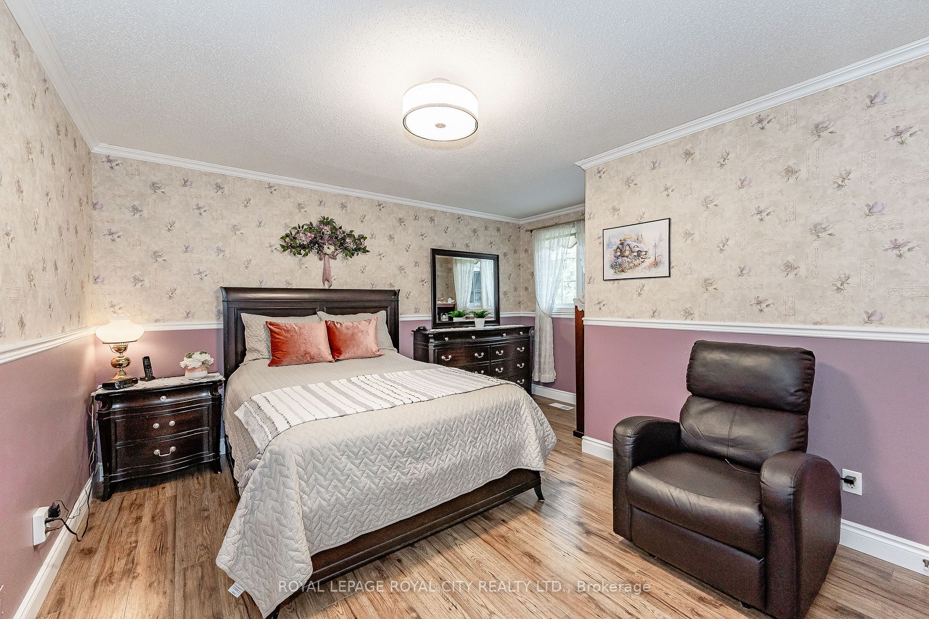 34 Greenwich Drive