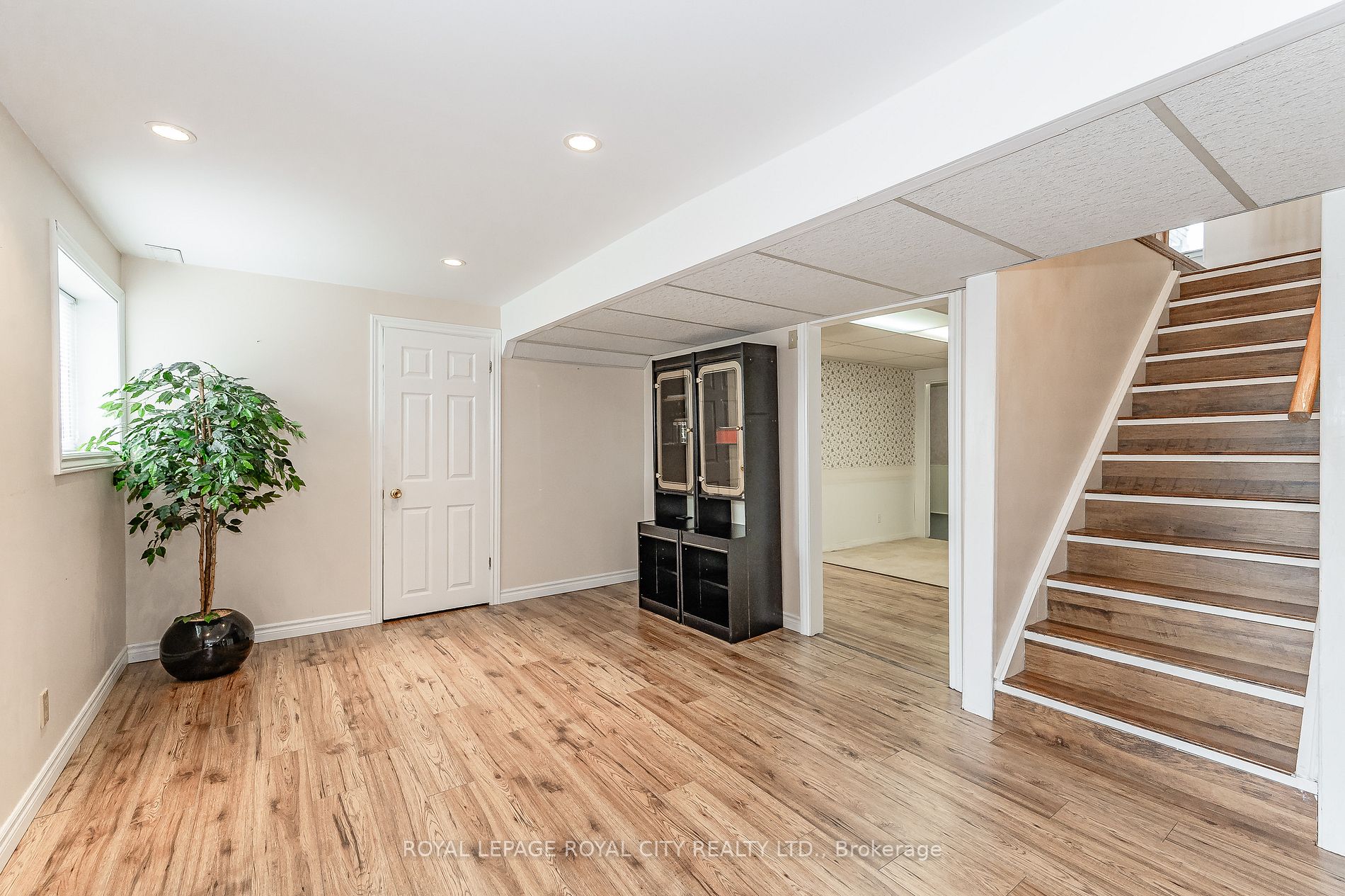 34 Greenwich Drive