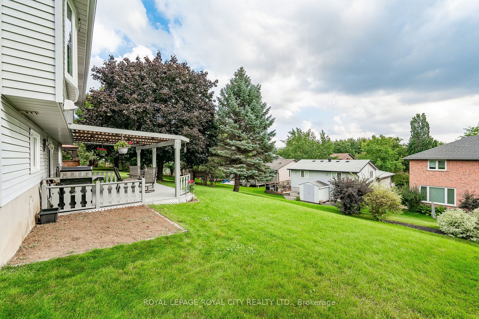 34 Greenwich Drive