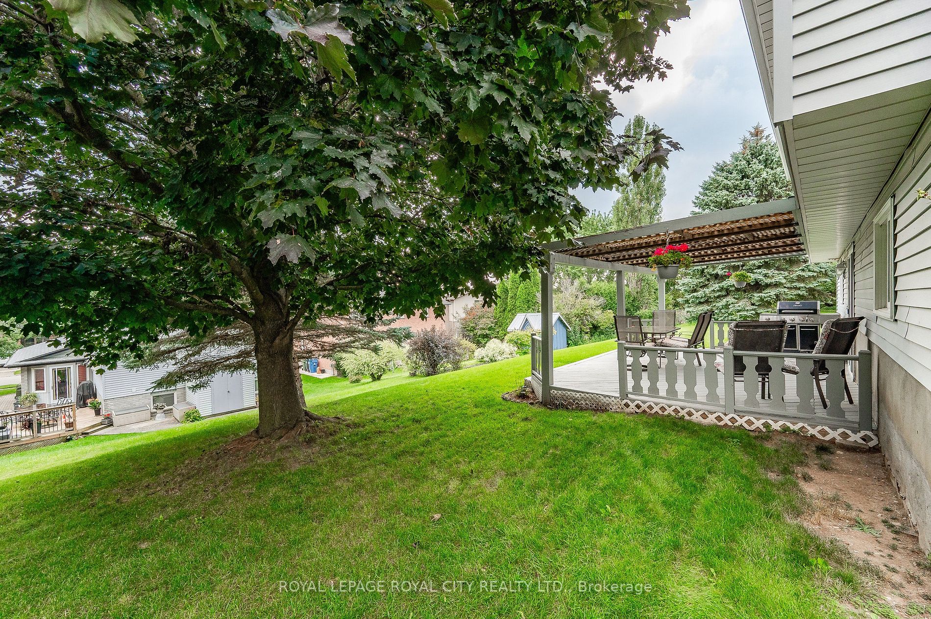 34 Greenwich Drive