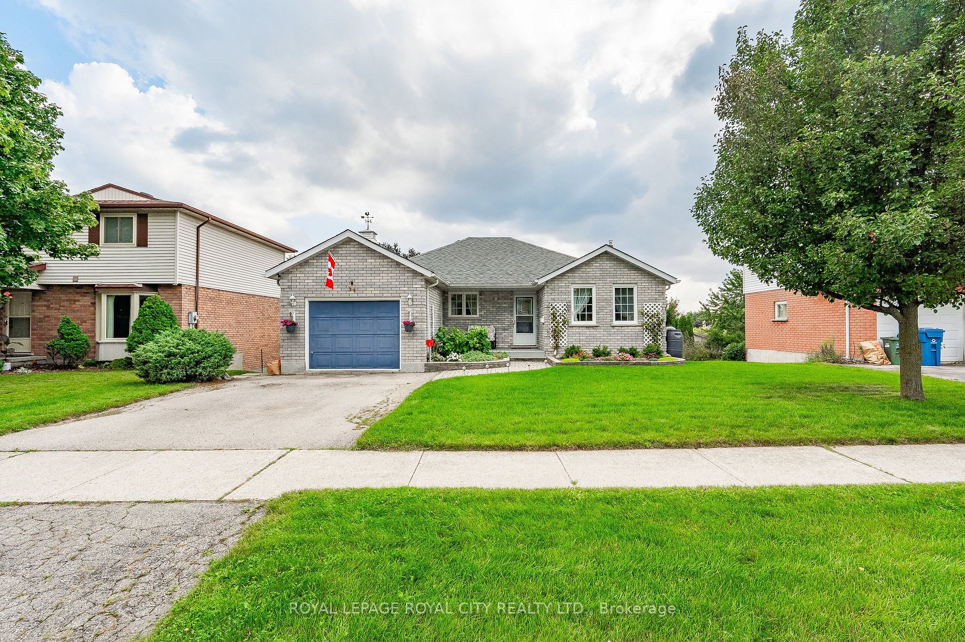 34 Greenwich Drive