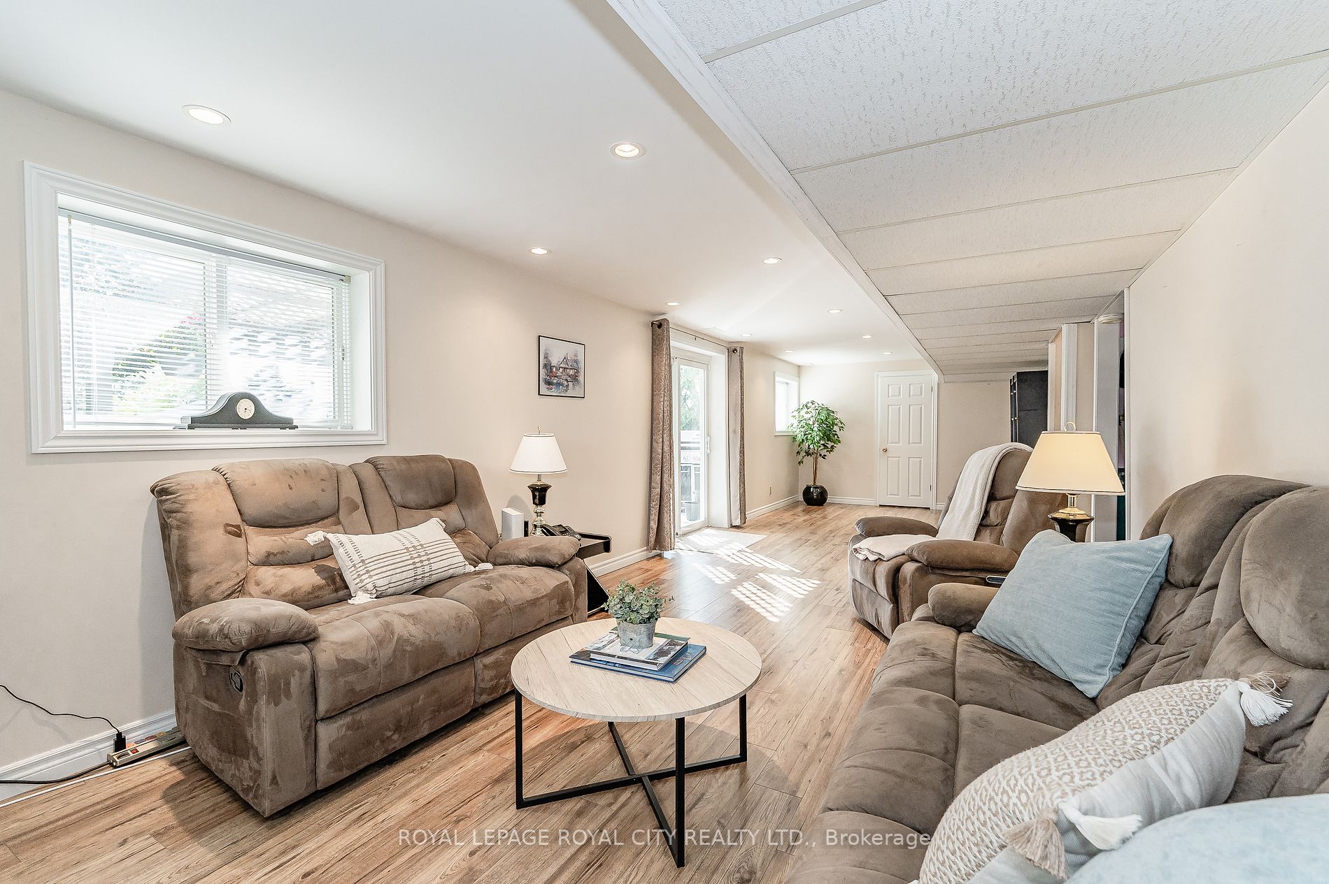 34 Greenwich Drive
