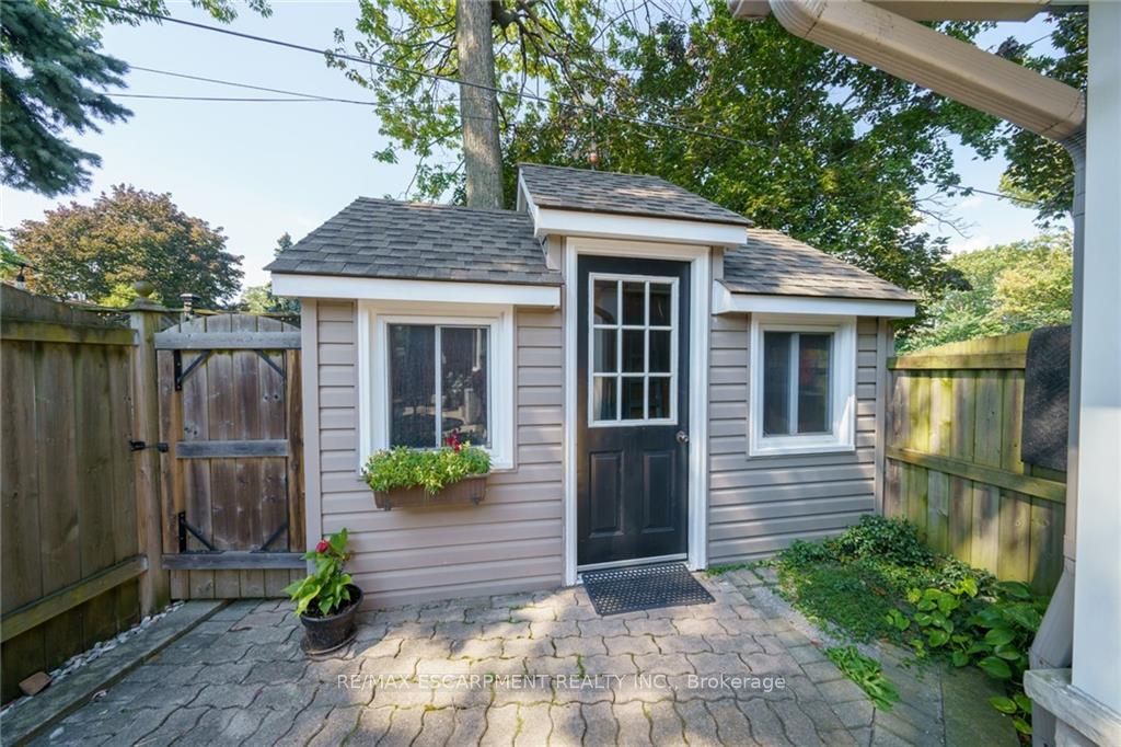 50 Edgewood Ave