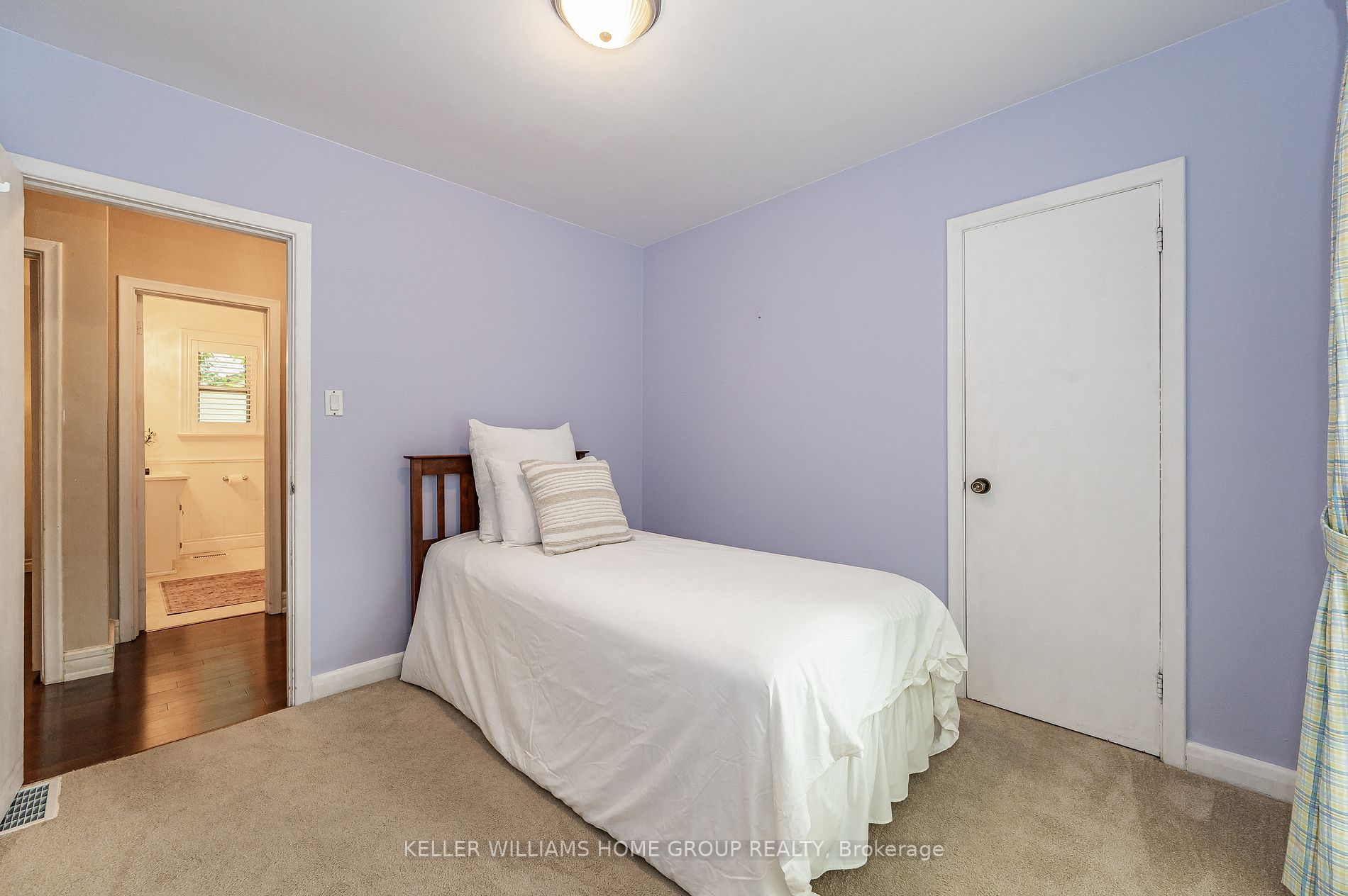 18 Woodycrest Drive