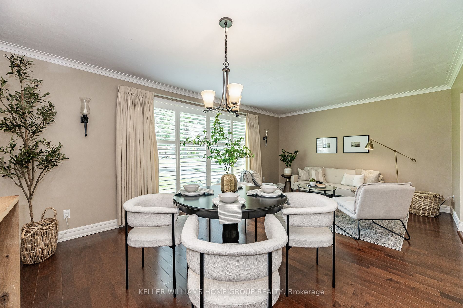 18 Woodycrest Drive