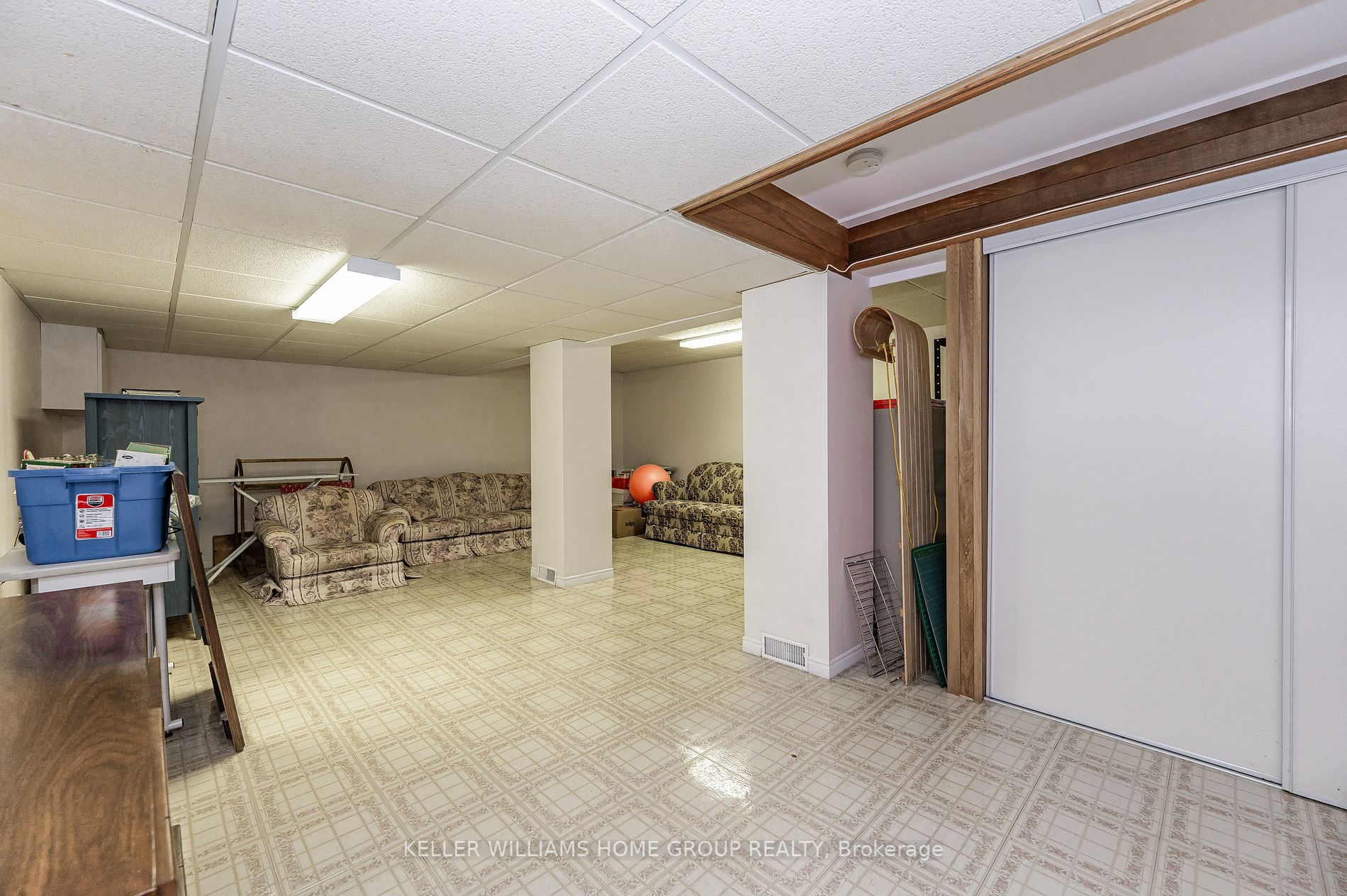 18 Woodycrest Drive