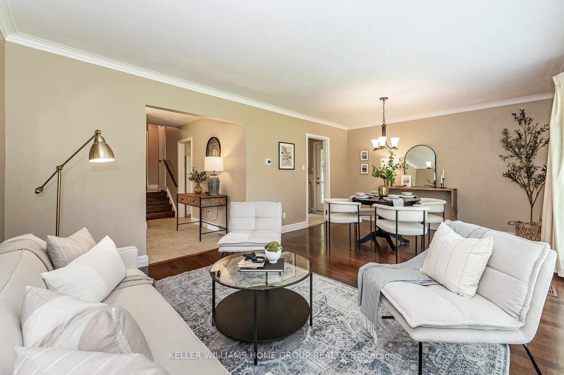 18 Woodycrest Drive