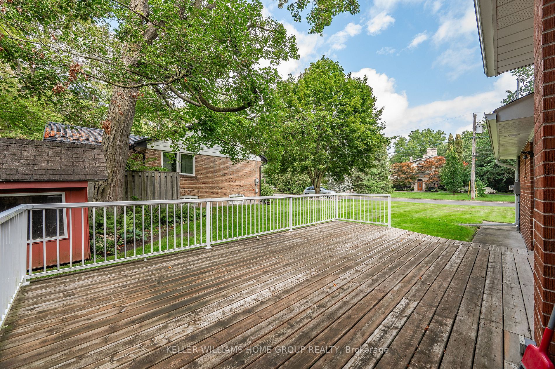 18 Woodycrest Drive