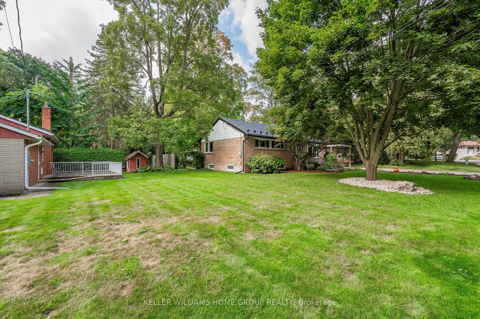 18 Woodycrest Drive
