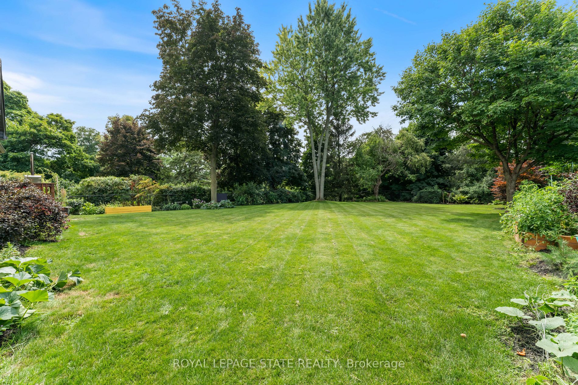 262 Brookview Crt