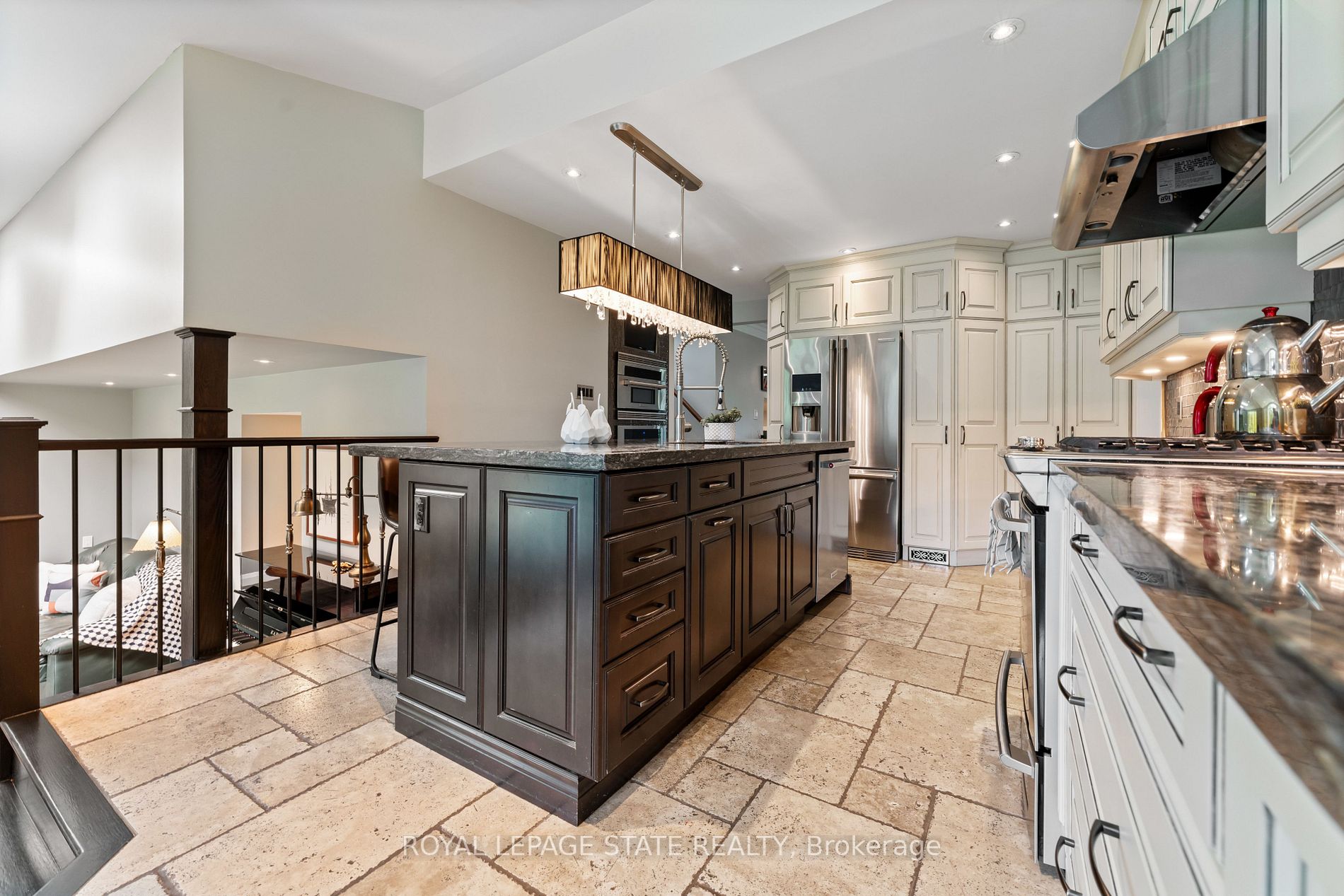 262 Brookview Crt