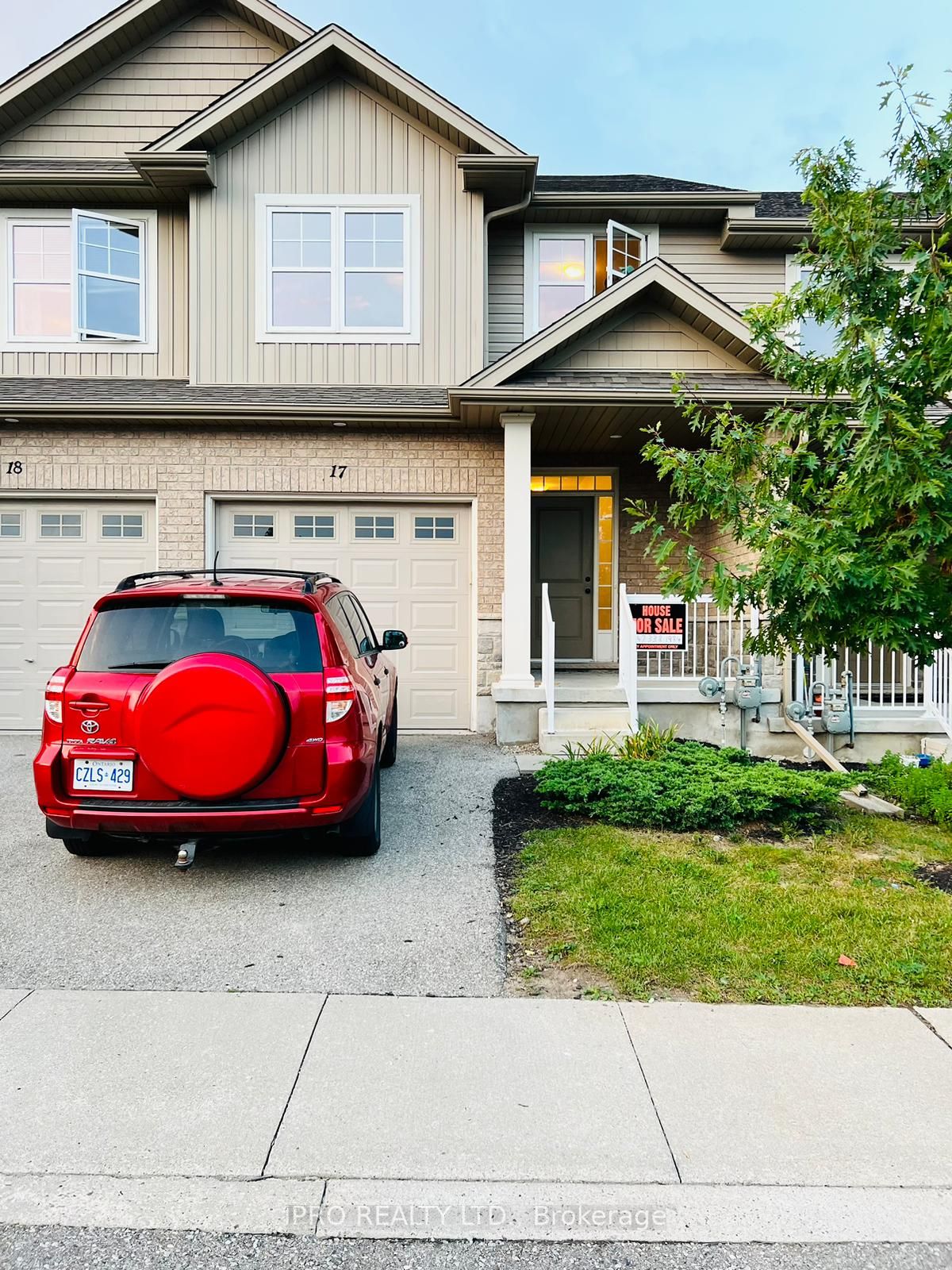 9 Amos Drive, #17