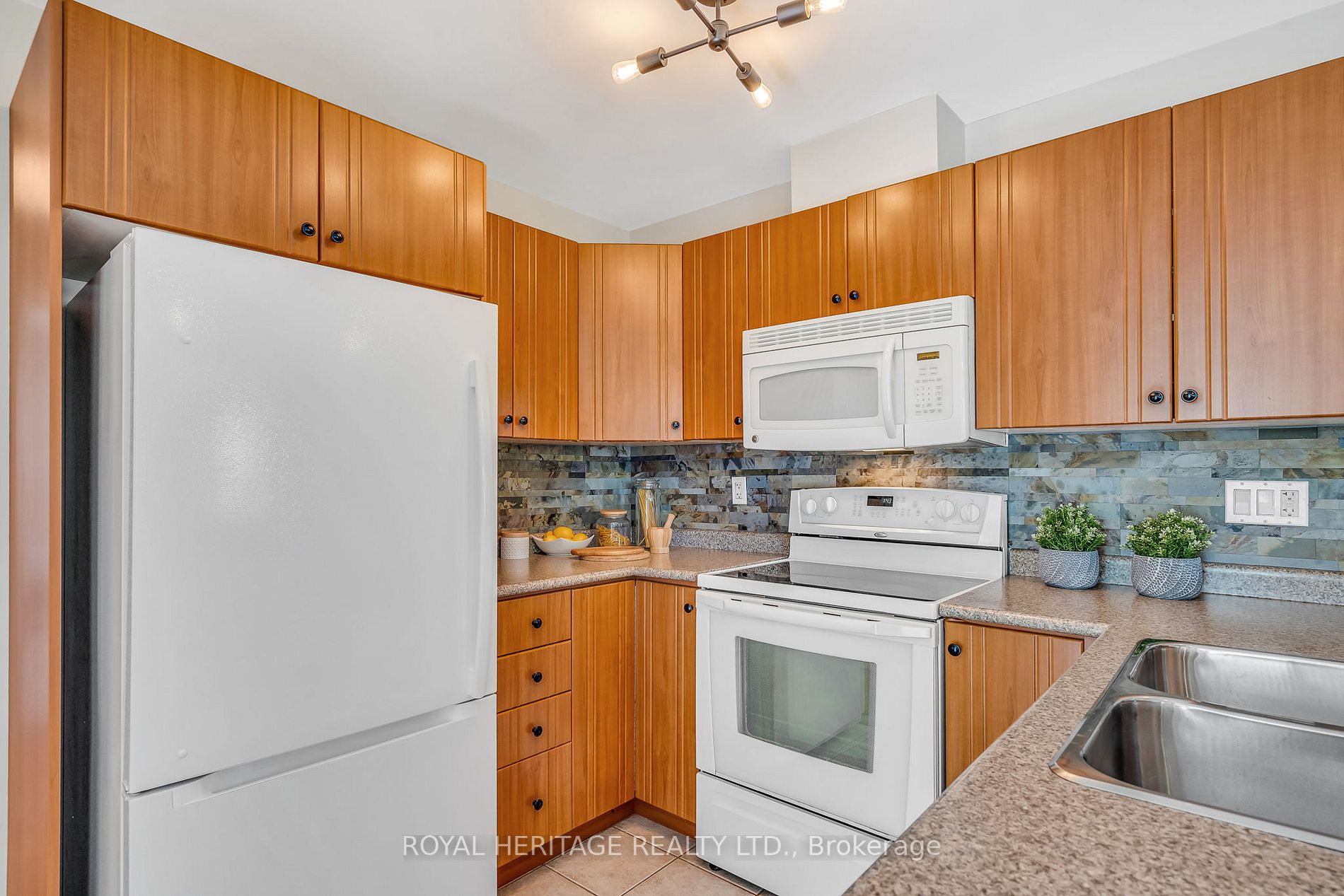 845 Smith Rd, #103
