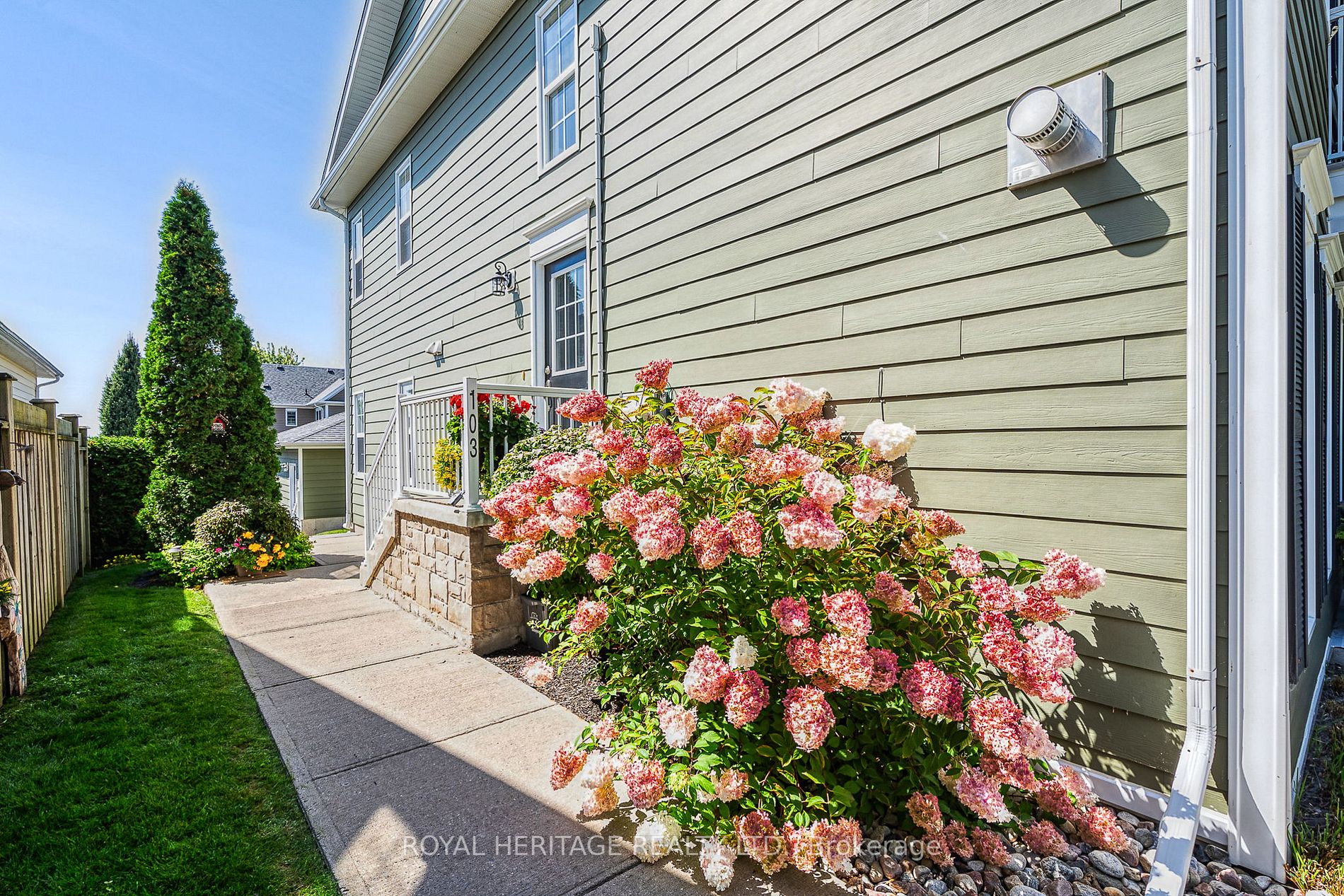 845 Smith Rd, #103