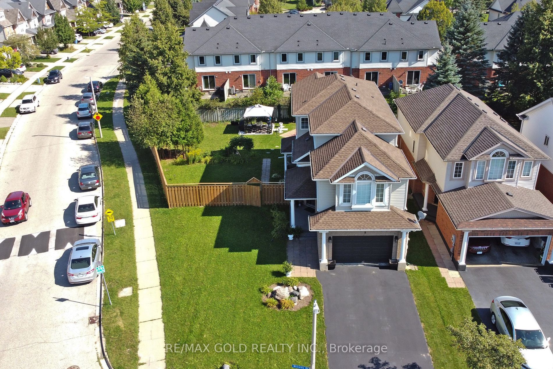 2 Mccurdy Rd