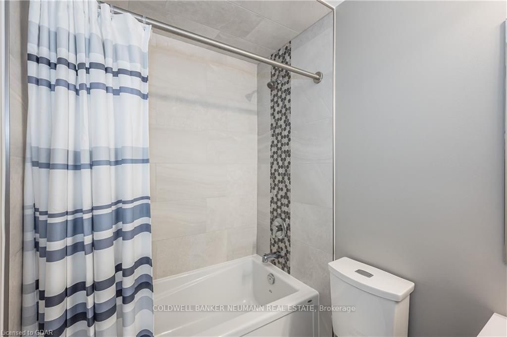 63 Arthur Street, #901