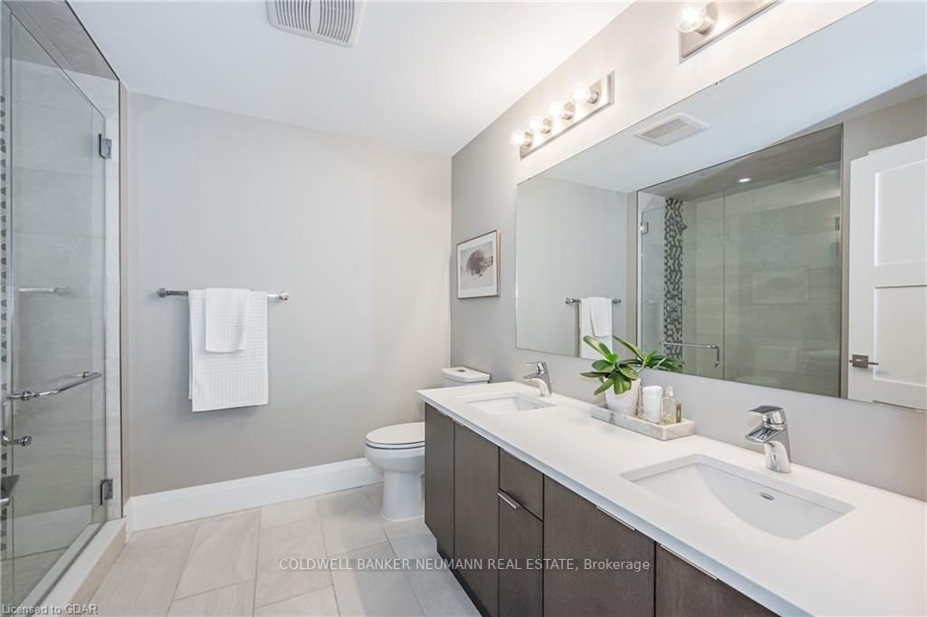63 Arthur Street, #901