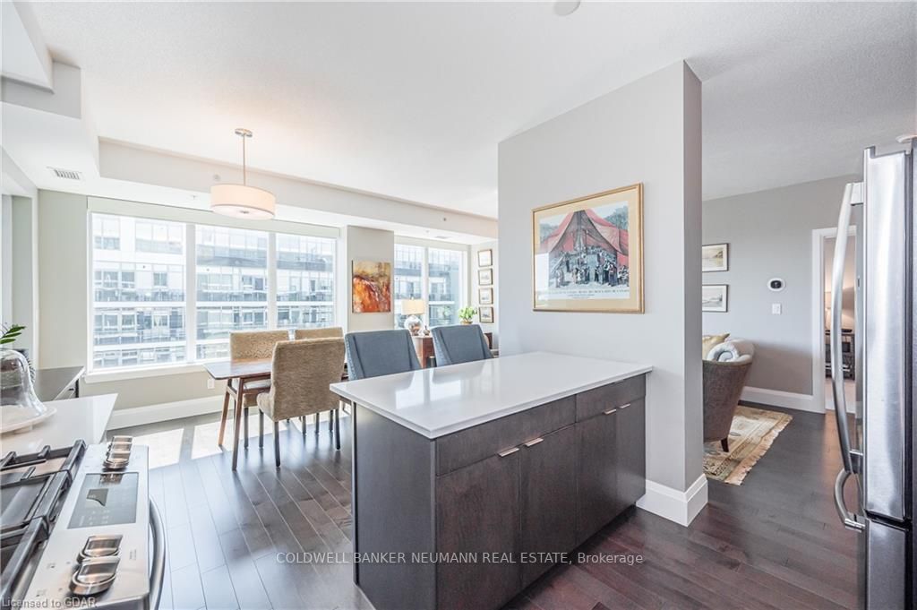 63 Arthur Street, #901