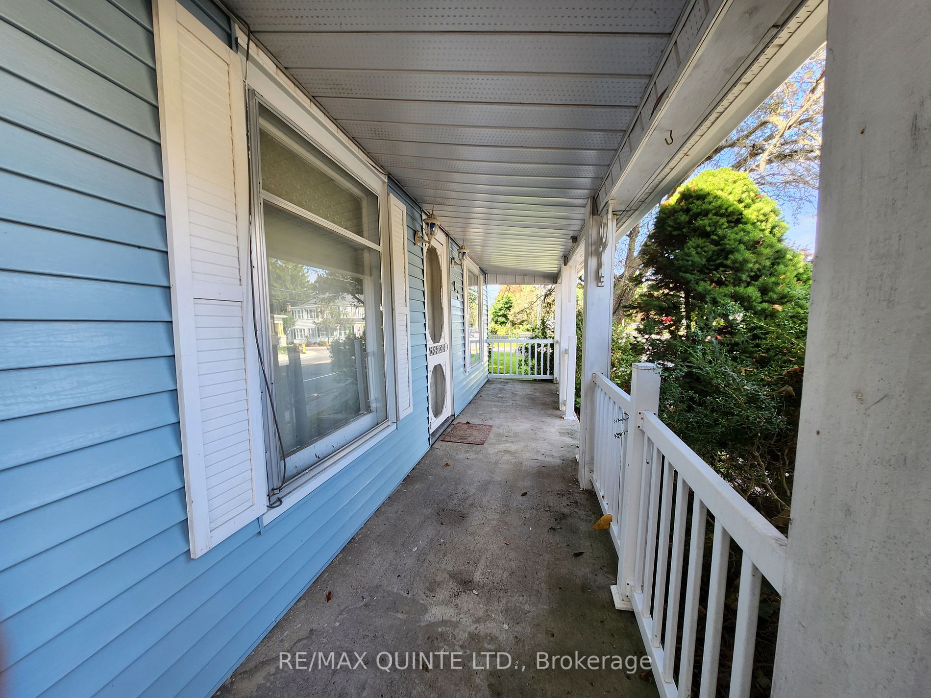 22 Main St