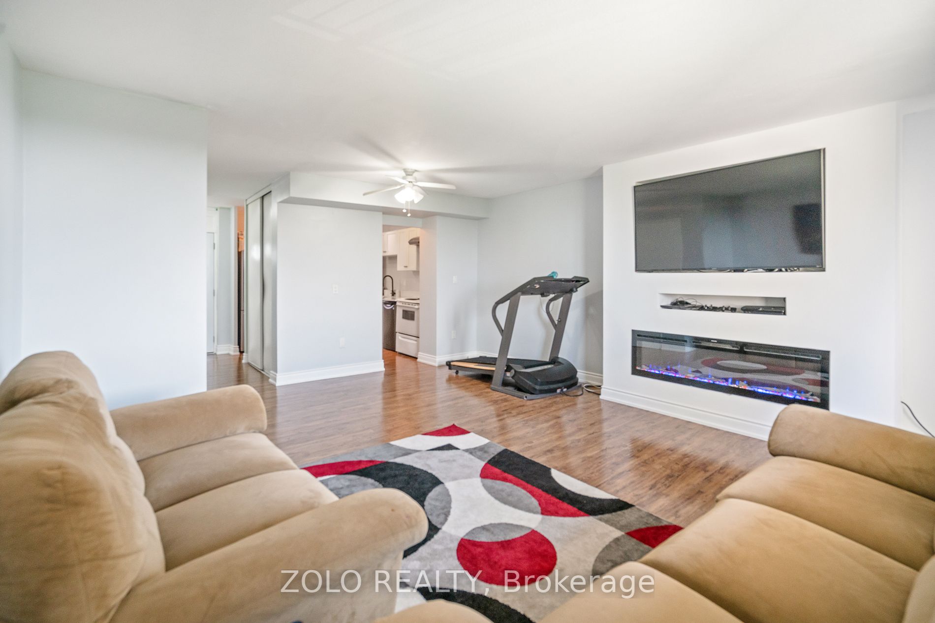 350 Quigley Rd, #537